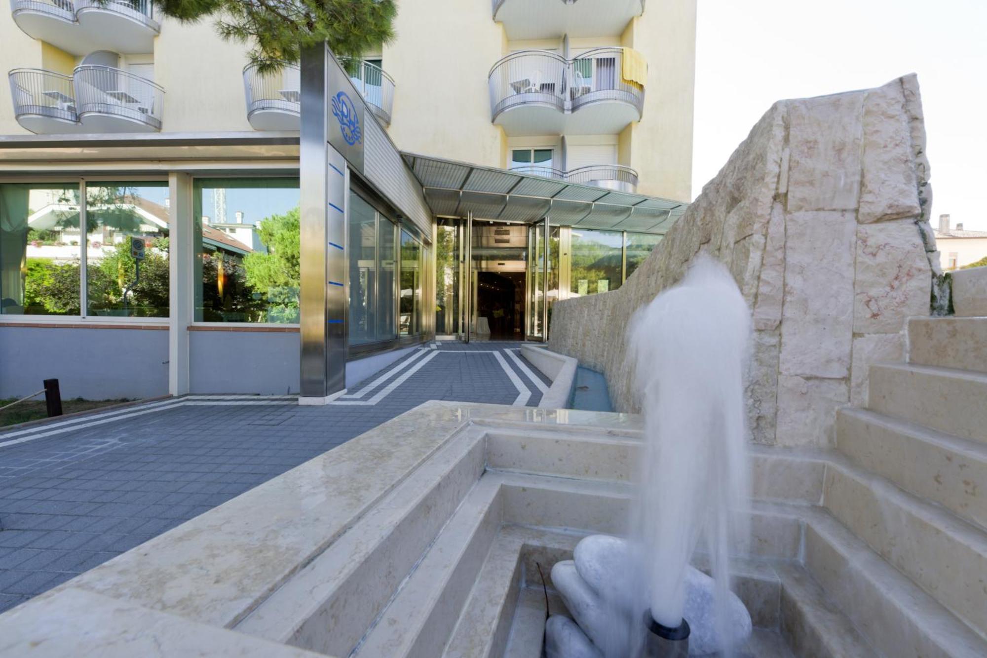 Park Hotel Lignano Sabbiadoro Luaran gambar