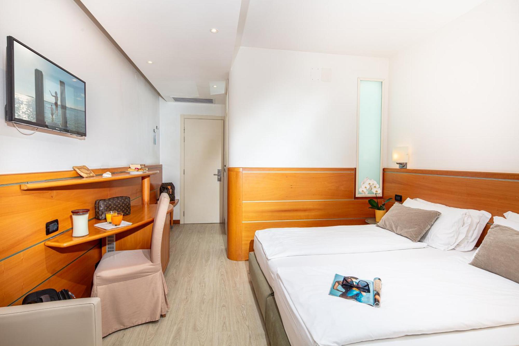 Park Hotel Lignano Sabbiadoro Luaran gambar